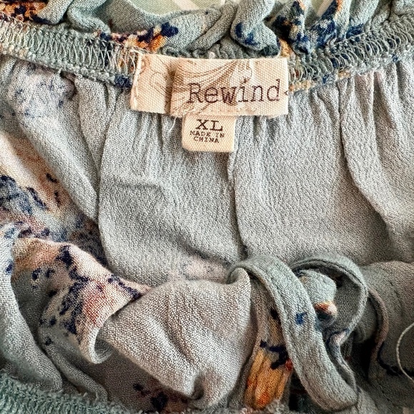 Green Floral Print Tie Blouse - Picture 3 of 10